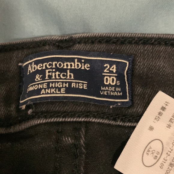 Abercrombie and Fitch black jeans - Picture 2 of 2